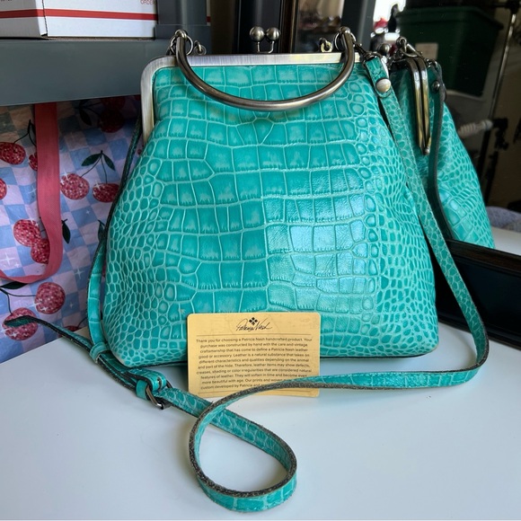 Patricia Nash Handbags - Patricia Nash Laureana Leather Kiss-lock Hand/Crossbody Bag With Chain P823311